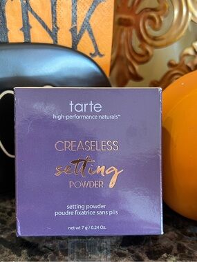Tarte Creaseless Setting Powder - Yellow